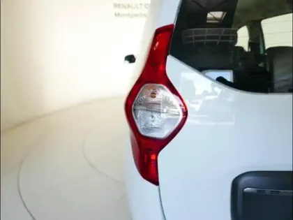 Photo 6 Dacia Lodgy  1.3 TCe 100ch FAP Essentiel 7 places E6D-Full