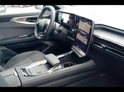 Photo 14 Renault Espace  1.2 E-Tech full hybrid 200ch Techno 7 places - 24