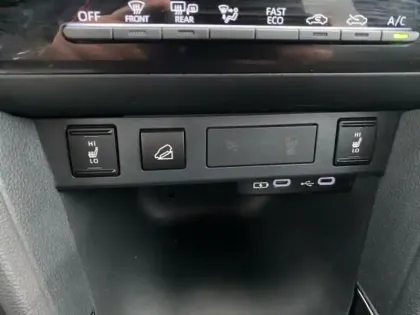 Photo 14 Toyota Yaris  Cross 130h Design AWD-i MC24