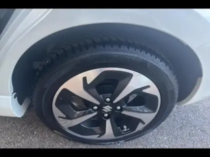 Photo 12 Suzuki Swift  1.2 Hybrid 83ch Pack Privilège Auto