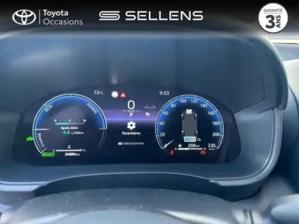 Photo 13 Toyota Yaris  116h Collection 5p MC24