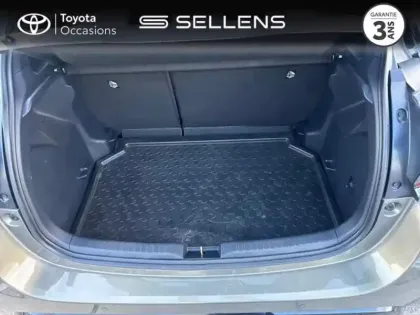 Photo 9 Toyota Yaris  116h Collection 5p MC24