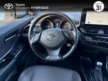 Photo 8 Toyota C-HR  122h Distinctive 2WD E-CVT MY22