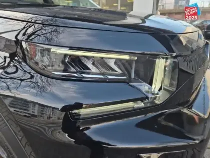 Photo 12 Citroën C3 Aircross  1.2 Hybride 145ch MAX