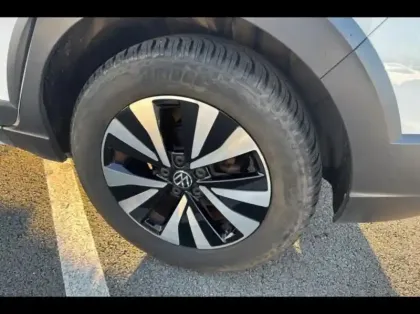 Photo 12 Volkswagen Taigo  1.0 TSI 110ch Life Plus