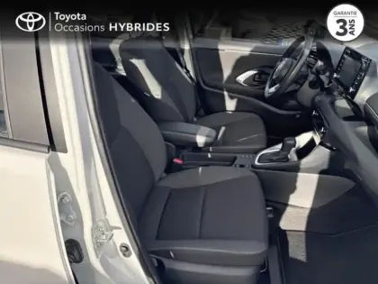 Photo 5 Toyota Yaris  116h Dynamic 5p MC24