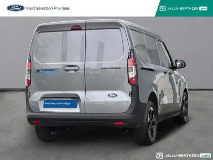 Photo 18 Ford Transit Courier  Electrique 100 kW 136ch Limited