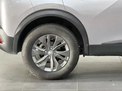 Photo 9 Peugeot 2008  1.2 PureTech 130ch S&S Active EAT8