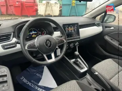 Photo 14 Renault Clio  1.6 E-Tech hybride 145ch Evolution