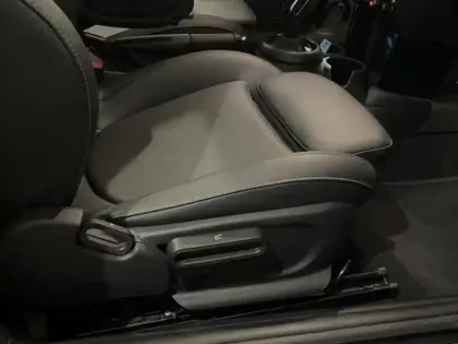 Photo 8 Mini Mini  Cooper 136ch Edition Premium Plus BVA7