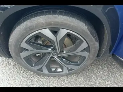 Photo 12 Renault Austral  1.2 E-Tech full hybrid 200ch Techno esprit Alpine - 24