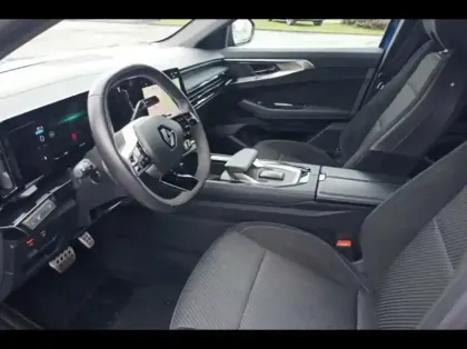 Photo 9 Renault Austral  1.2 E-Tech full hybrid 200ch Techno esprit Alpine - 24