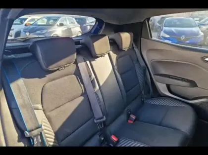 Photo 10 Renault Clio  1.6 E-Tech 145ch full hybrid esprit Alpine - 24