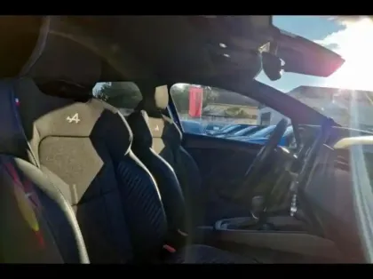 Photo 9 Renault Clio  1.6 E-Tech 145ch full hybrid esprit Alpine - 24