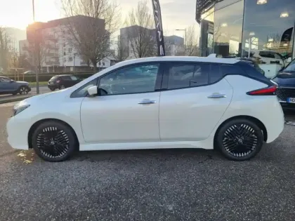 Photo 11 Nissan Leaf  150ch 40kWh N-Connecta 22