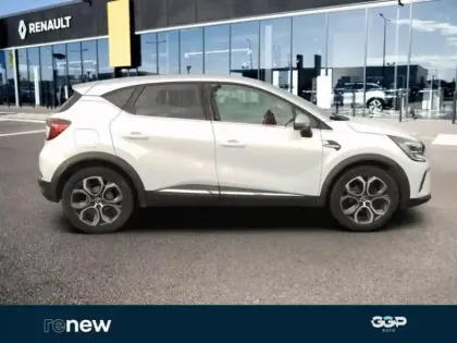 Photo 6 Renault Captur  1.3 TCe 140ch FAP Intens EDC -21