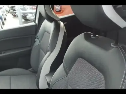 Photo 9 Renault Captur  1.3 TCe 140ch FAP Intens EDC -21