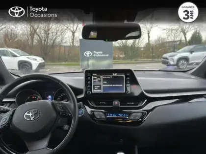 Photo 7 Toyota C-HR  1.8 Hybride 122ch Dynamic Ultimate E-CVT