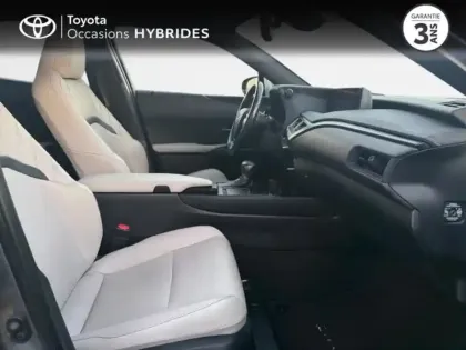 Photo 5 Lexus UX  250h 4WD Executive MY20