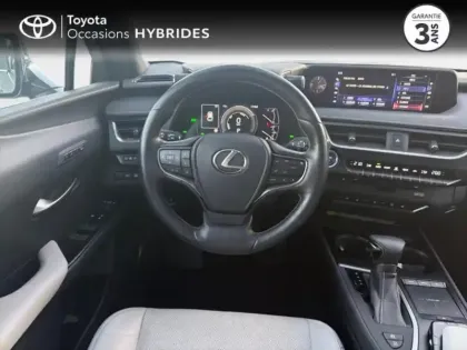 Photo 8 Lexus UX  250h 4WD Executive MY20