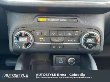 Photo 6 Ford Kuga  1.5 EcoBlue 120ch Titanium Powershift