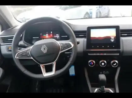 Photo 8 Renault Clio  1.6 E-Tech 145ch full hybrid Evolution - 25