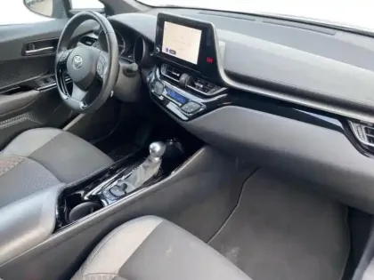 Photo 23 Toyota C-HR  122h Edition 2WD E-CVT MY22