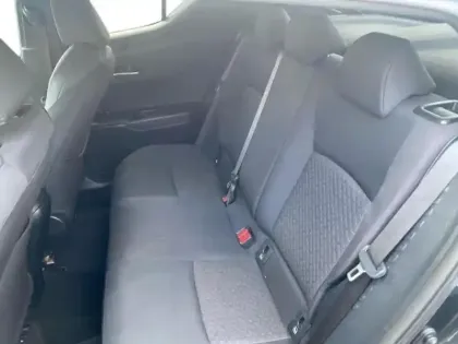 Photo 5 Toyota C-HR  122h Edition 2WD E-CVT MY22