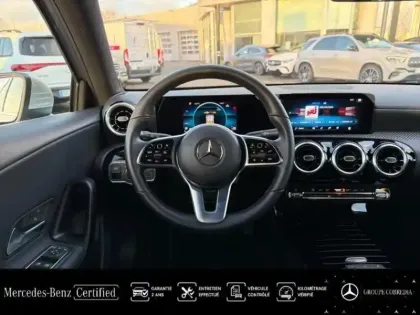 Photo 10 Mercedes Classe A  180 136ch Style Line 7G-DCT