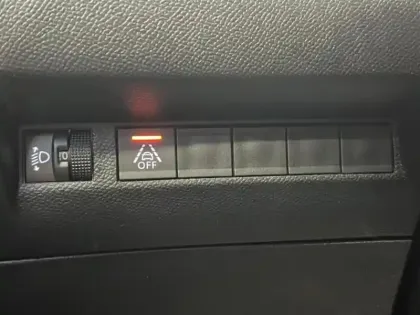 Photo 11 Peugeot 2008  e- 136ch Active Business