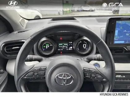 Photo 14 Toyota Yaris  116h Iconic 5p MY22