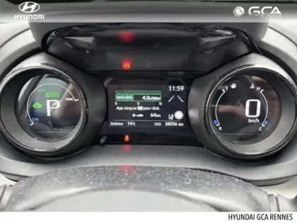 Photo 10 Toyota Yaris  116h Iconic 5p MY22