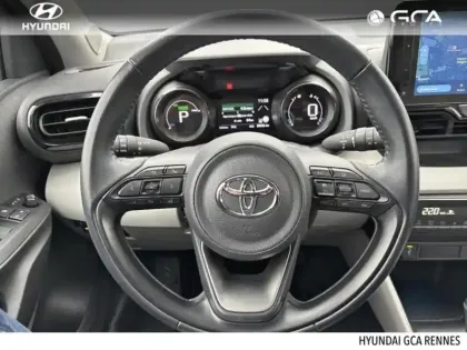 Photo 12 Toyota Yaris  116h Iconic 5p MY22