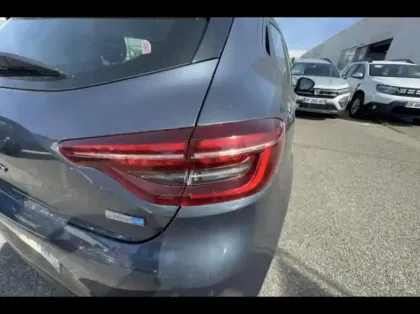 Photo 13 Renault Clio  1.6 E-Tech hybride 140ch Business -21N