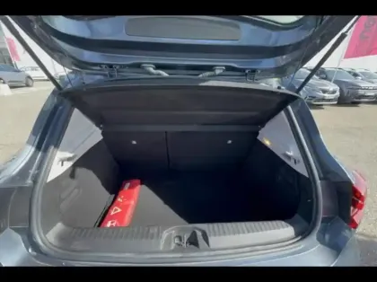 Photo 11 Renault Clio  1.6 E-Tech hybride 140ch Business -21N