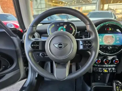 Photo 21 Mini Mini  Cooper SE 184ch Edition Premium BVA 5CV