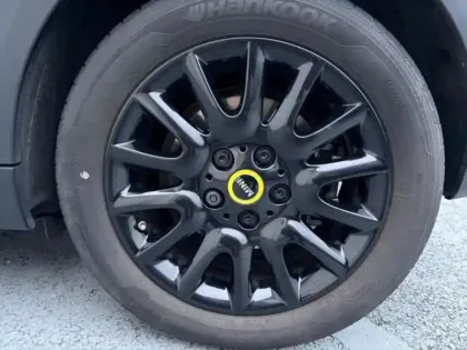 Photo 8 Mini Mini  Cooper SE 184ch Edition Premium BVA 5CV