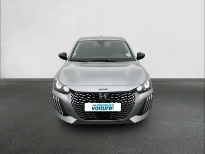 Photo 32 Peugeot 208  Hybrid 110 e-DCS6
