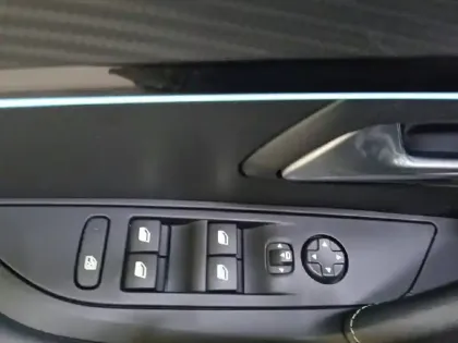 Photo 30 Peugeot 208  Electrique 50 kWh 136ch