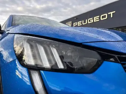 Photo 15 Peugeot 208  Electrique 50 kWh 136ch