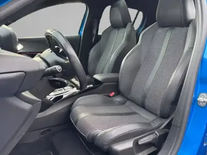 Photo 10 Peugeot 208  Electrique 50 kWh 136ch