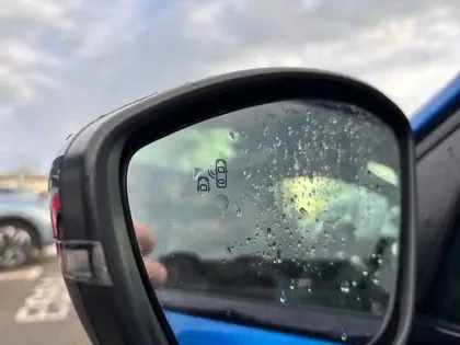 Photo 23 Peugeot 208  Electrique 50 kWh 136ch