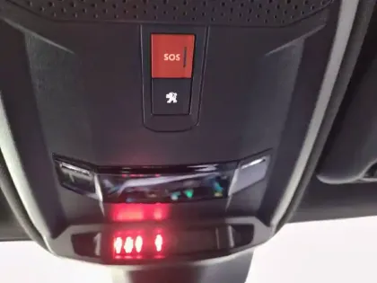 Photo 25 Peugeot 208  Electrique 50 kWh 136ch