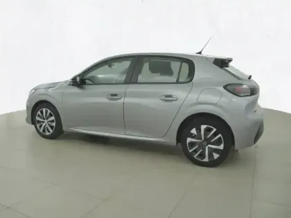 Photo 62 Peugeot 208  PureTech 75 S&S BVM5