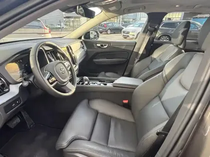 Photo 7 Volvo Xc60  T6 AWD Hybride rechargeable 253 ch+145 ch Geartronic 8