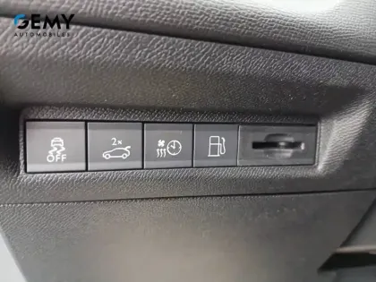 Photo 39 Peugeot 308  SW PHEV 225 e-EAT8