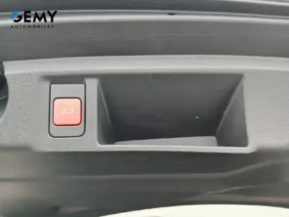 Photo 41 Peugeot 308  SW PHEV 225 e-EAT8