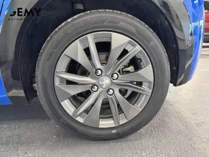 Photo 10 Peugeot 208  Electrique 50 kWh 136ch