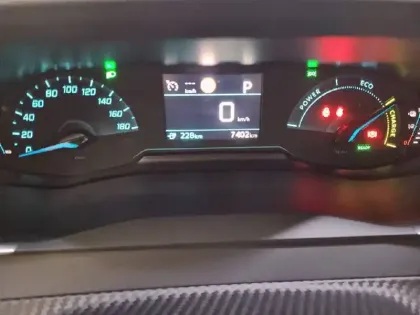 Photo 9 Peugeot 208  Electrique 50 kWh 136ch