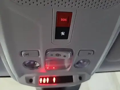 Photo 25 Peugeot 208  Electrique 50 kWh 136ch